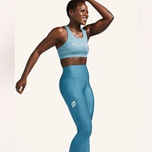 Peloton show up pocket leggings